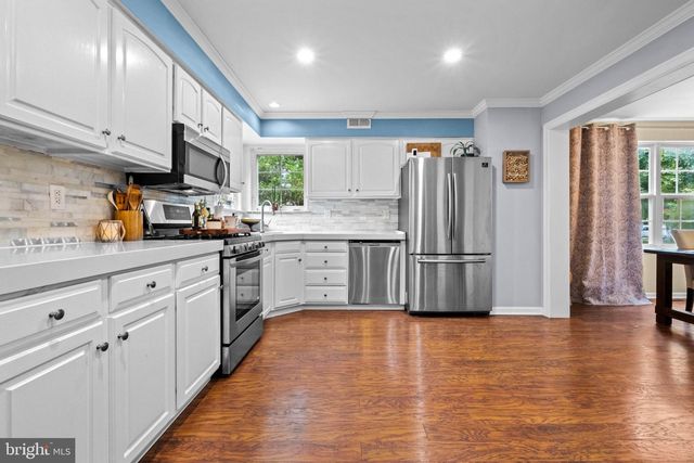 1704 CROWFOOT LN, Williamstown, NJ 08094