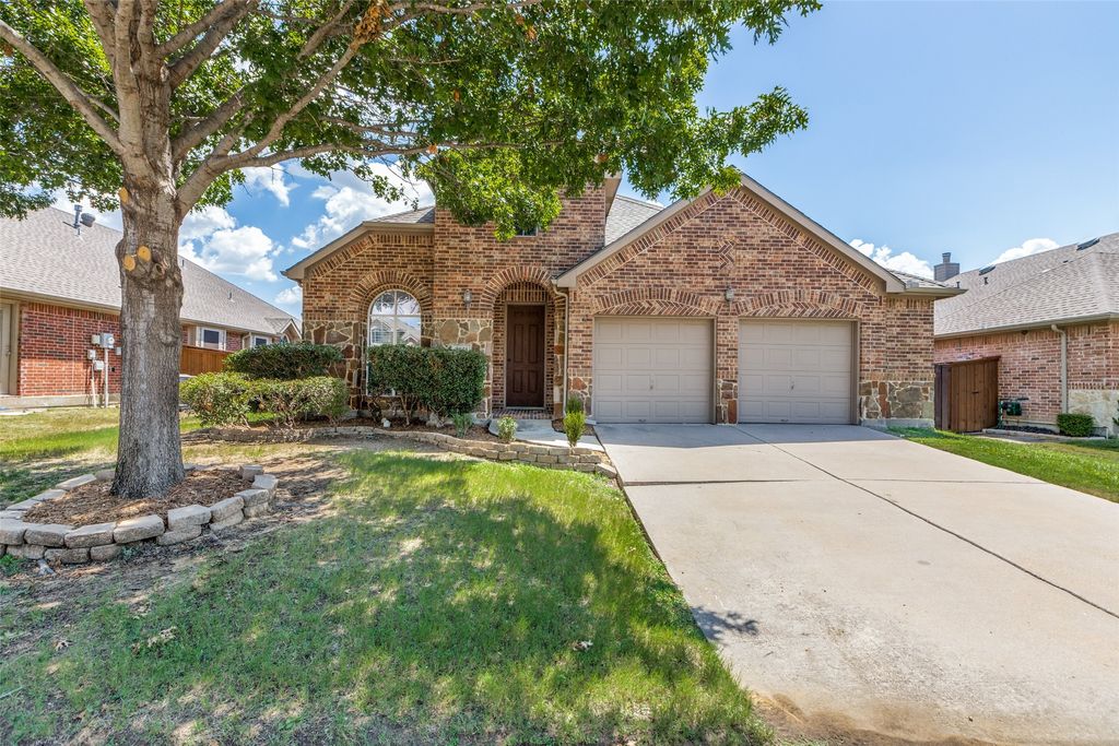 2424 Chesterwood Drive, Little Elm, TX 75068