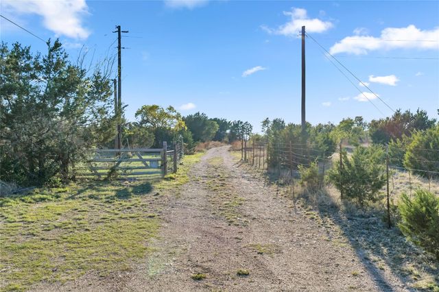 104 County Road 323A, Liberty Hill, TX 78642