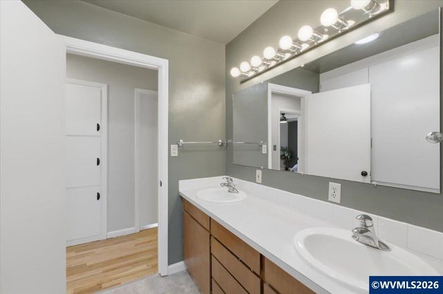 1145 Duffield Heights Av SE, Salem, OR 97302