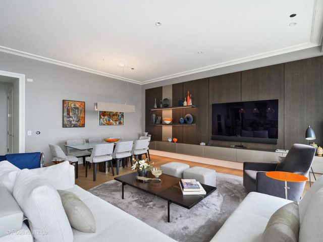 451 E Grand Avenue 6111, Chicago, IL 60611