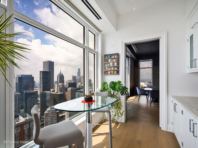 451 E Grand Avenue 6111, Chicago, IL 60611