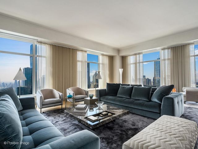 451 E Grand Avenue 6111, Chicago, IL 60611