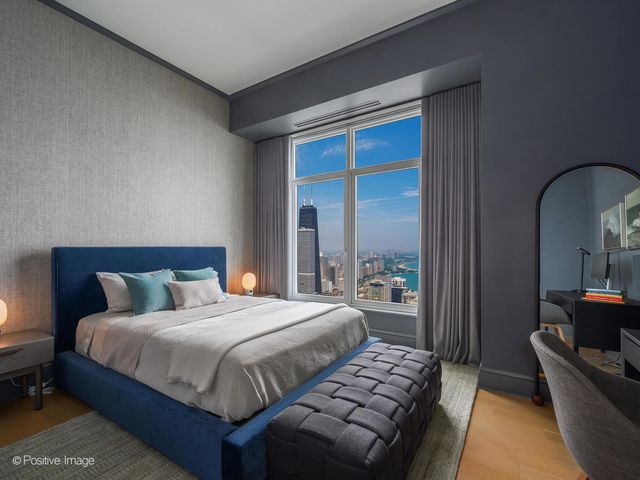 451 E Grand Avenue 6111, Chicago, IL 60611