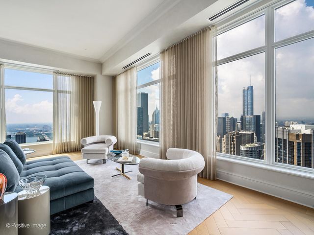 451 E Grand Avenue 6111, Chicago, IL 60611