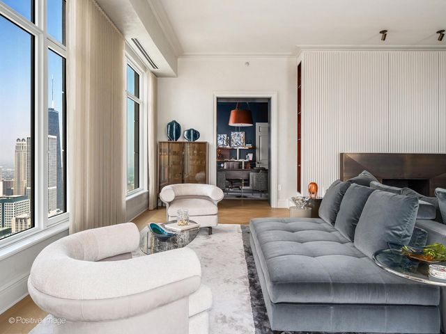 451 E Grand Avenue 6111, Chicago, IL 60611