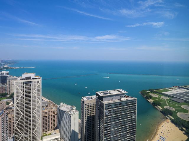 451 E Grand Avenue 6111, Chicago, IL 60611