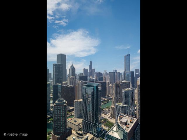 451 E Grand Avenue 6111, Chicago, IL 60611