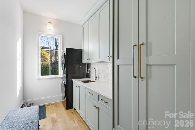 1436 Townes Road, Charlotte, NC 28209