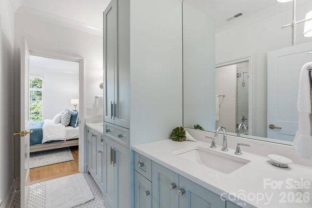 1436 Townes Road, Charlotte, NC 28209