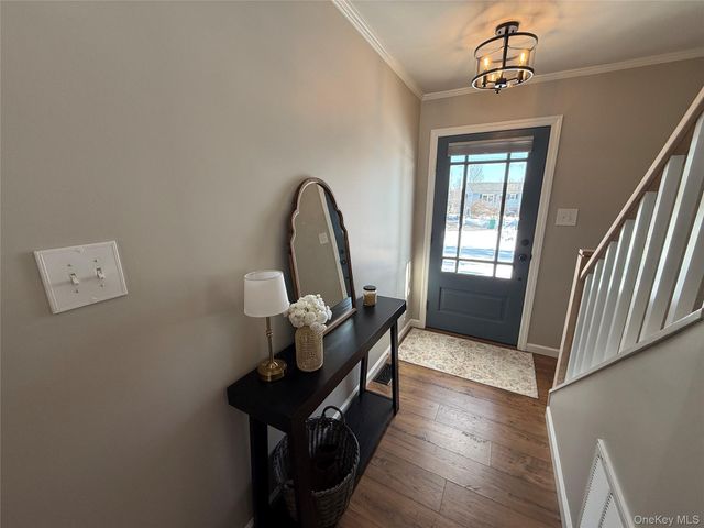 4 Cusa Drive, Highland, NY 12528