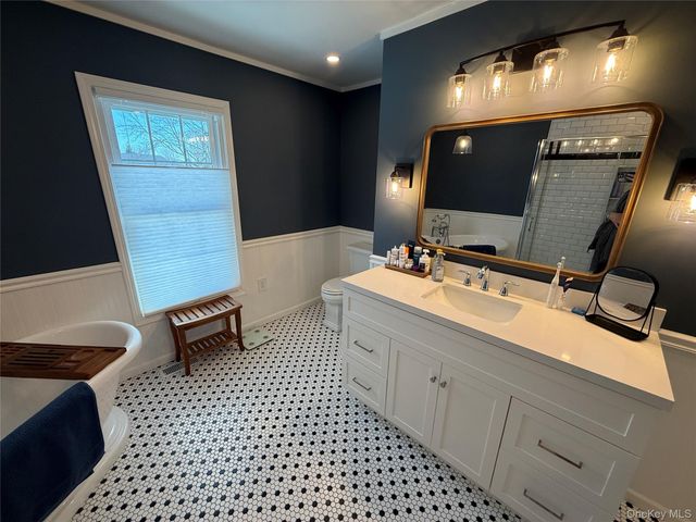 4 Cusa Drive, Highland, NY 12528