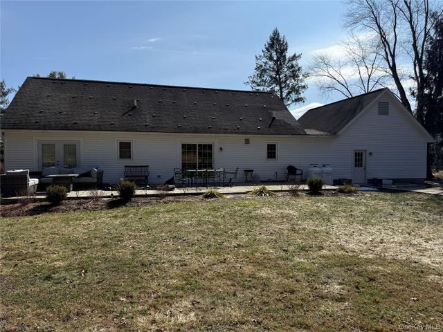 4 Cusa Drive, Highland, NY 12528