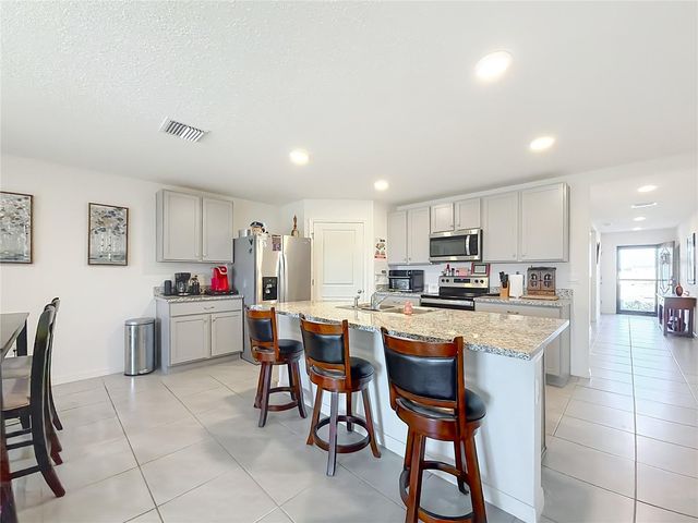 662 W FAIRWAYS VIEW DRIVE, Beverly Hills, FL 34465