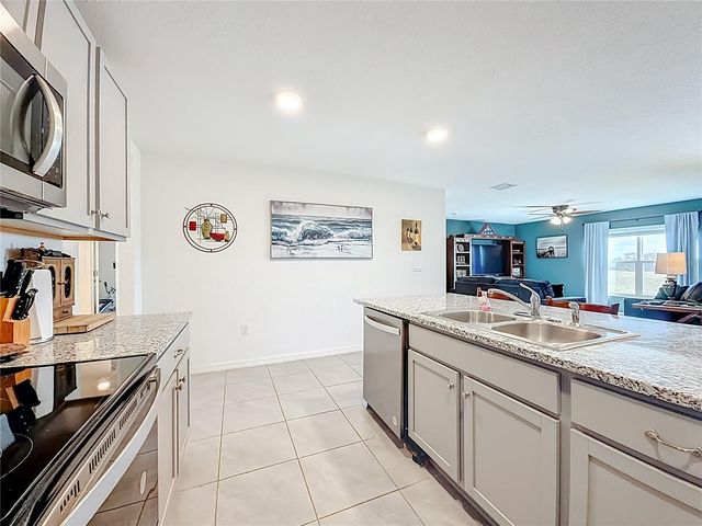 662 W FAIRWAYS VIEW DRIVE, Beverly Hills, FL 34465