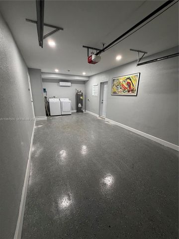 14932 SW 65th Ter, Miami, FL 33193