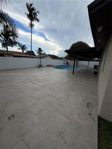 14932 SW 65th Ter, Miami, FL 33193