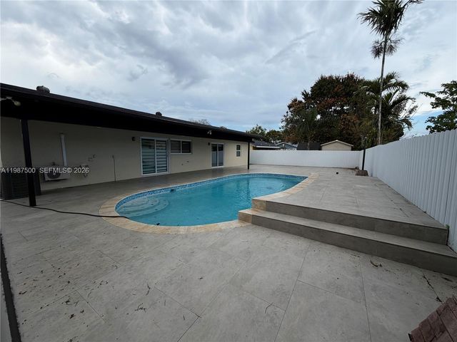 14932 SW 65th Ter, Miami, FL 33193