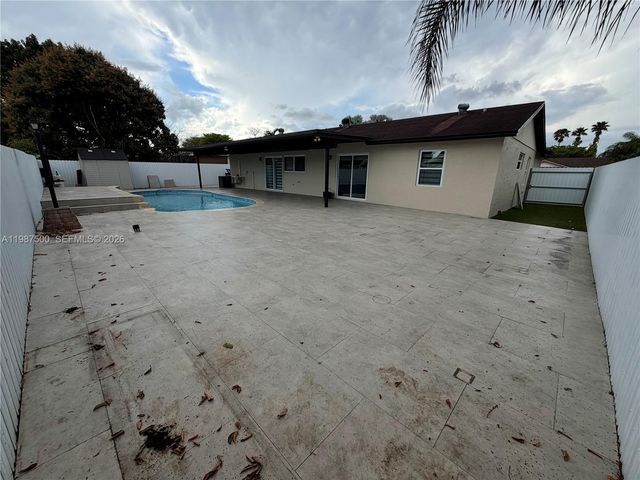 14932 SW 65th Ter, Miami, FL 33193