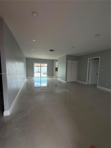 14932 SW 65th Ter, Miami, FL 33193