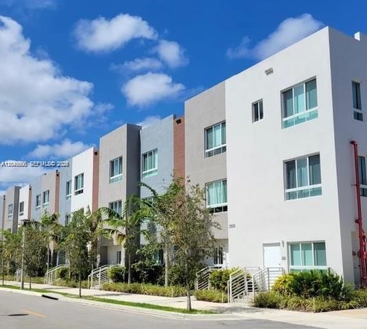 2561 NE 193rd Street 1208, Miami, FL 33180