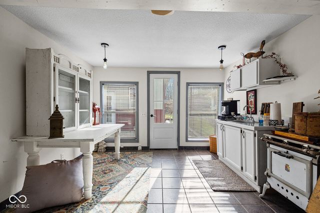 725 Bluewater Drive, Monticello, IN 47960