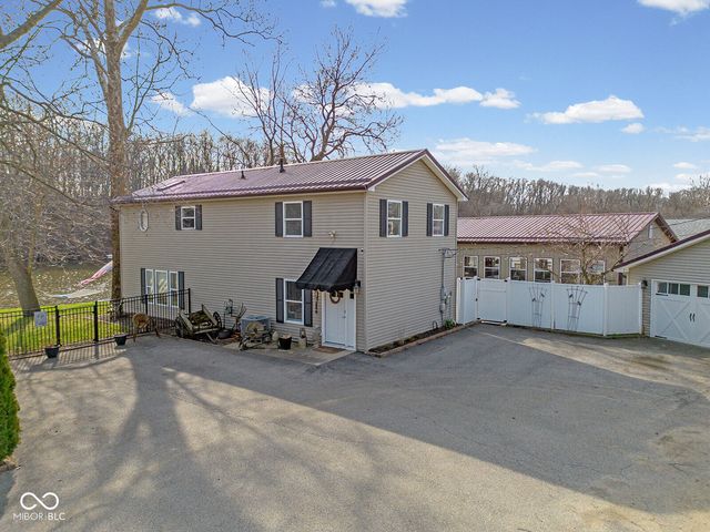 725 Bluewater Drive, Monticello, IN 47960