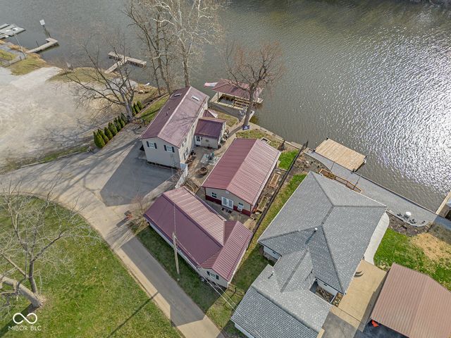 725 Bluewater Drive, Monticello, IN 47960