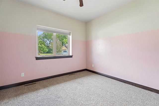2398 W BARLEY WAY, Appleton, WI 54913