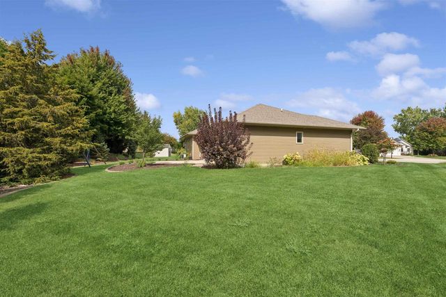 2398 W BARLEY WAY, Appleton, WI 54913