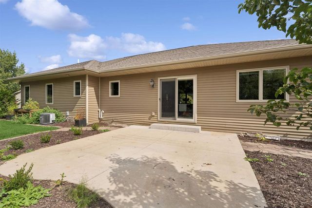 2398 W BARLEY WAY, Appleton, WI 54913