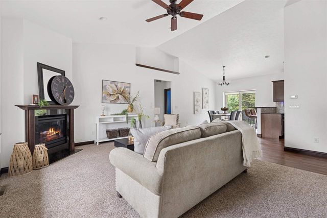 2398 W BARLEY WAY, Appleton, WI 54913