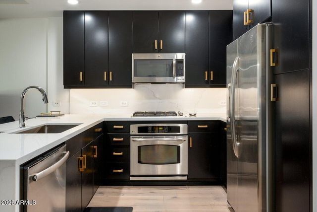 7161 E RANCHO VISTA Drive 1015, Scottsdale, AZ 85251