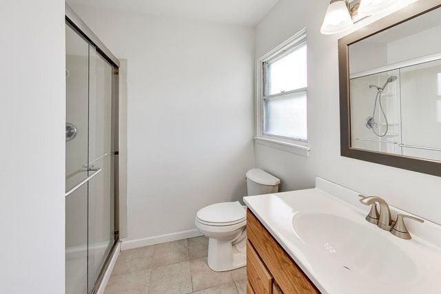 100 Kenilworth Avenue, Elk Grove Village, IL 60007