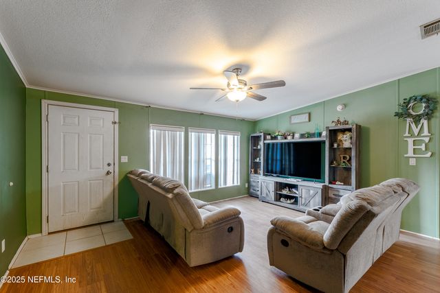 8675 WALDEN Road, Jacksonville, FL 32244