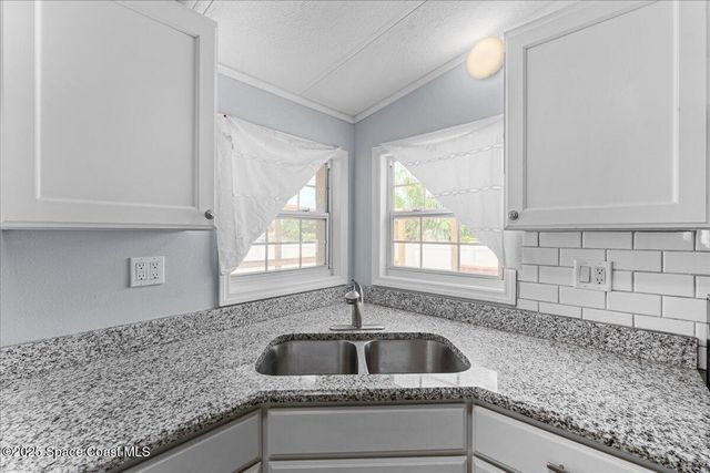 8865 Central Avenue, Micco, FL 32976