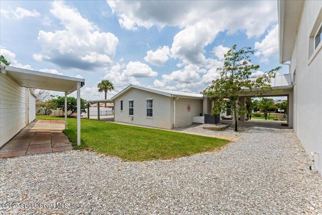 8865 Central Avenue, Micco, FL 32976