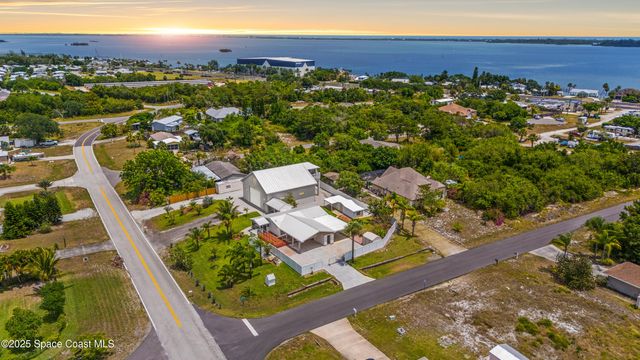 8865 Central Avenue, Micco, FL 32976