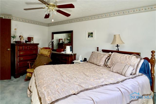 5454 Brook Point Road, Toledo, OH 43611