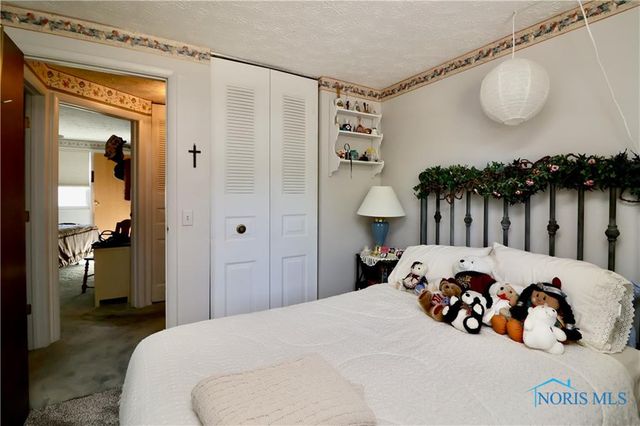 5454 Brook Point Road, Toledo, OH 43611