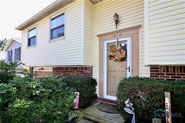 5454 Brook Point Road, Toledo, OH 43611