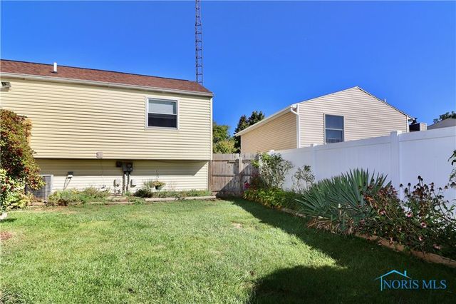 5454 Brook Point Road, Toledo, OH 43611