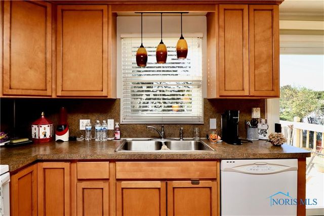 5454 Brook Point Road, Toledo, OH 43611