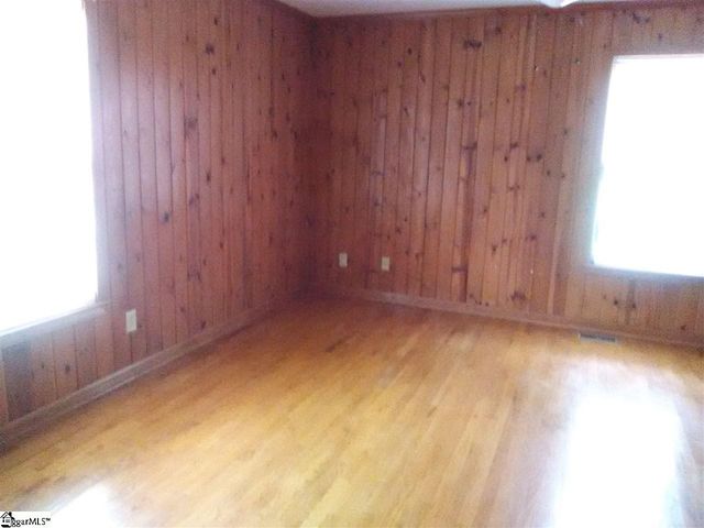 1244 E Butler Road, Greenville, SC 29607