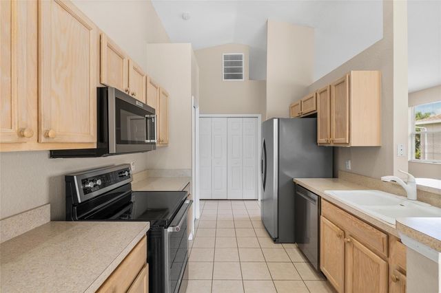 1436 HEDGEWOOD CIRCLE, North Port, FL 34288