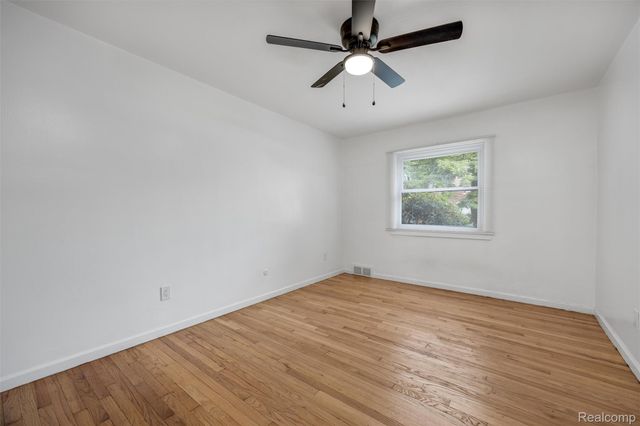 16531 Greenlawn Street, Detroit, MI 48221