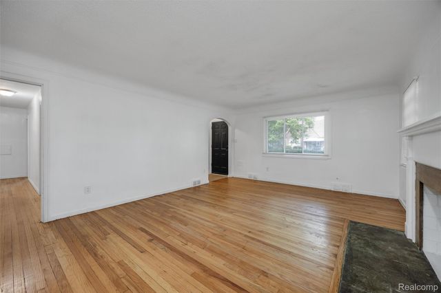 16531 Greenlawn Street, Detroit, MI 48221