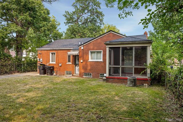 16531 Greenlawn Street, Detroit, MI 48221