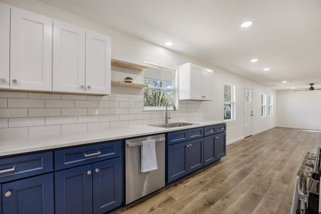 2000 W Oakwood St, Tyler, TX 75702