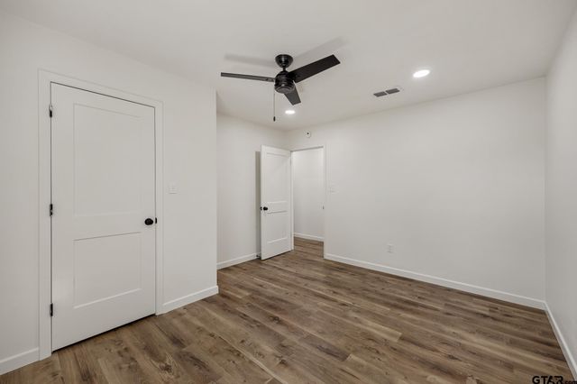 2000 W Oakwood St, Tyler, TX 75702